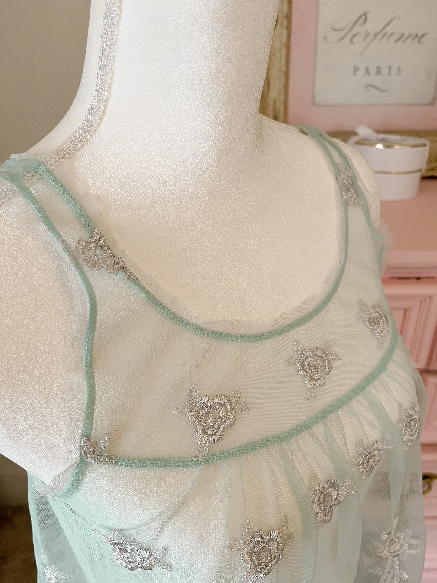 Abercrombie Rosy Lace Top Cinderella Blue size small