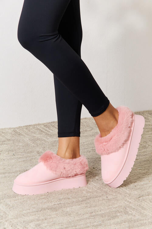 Fluffy Pink Comfortable Mini Boots