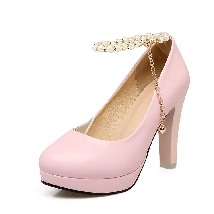 Love in Pearls Heels