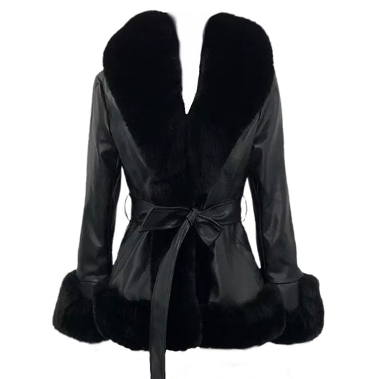 Amour Chéri Coat - Black