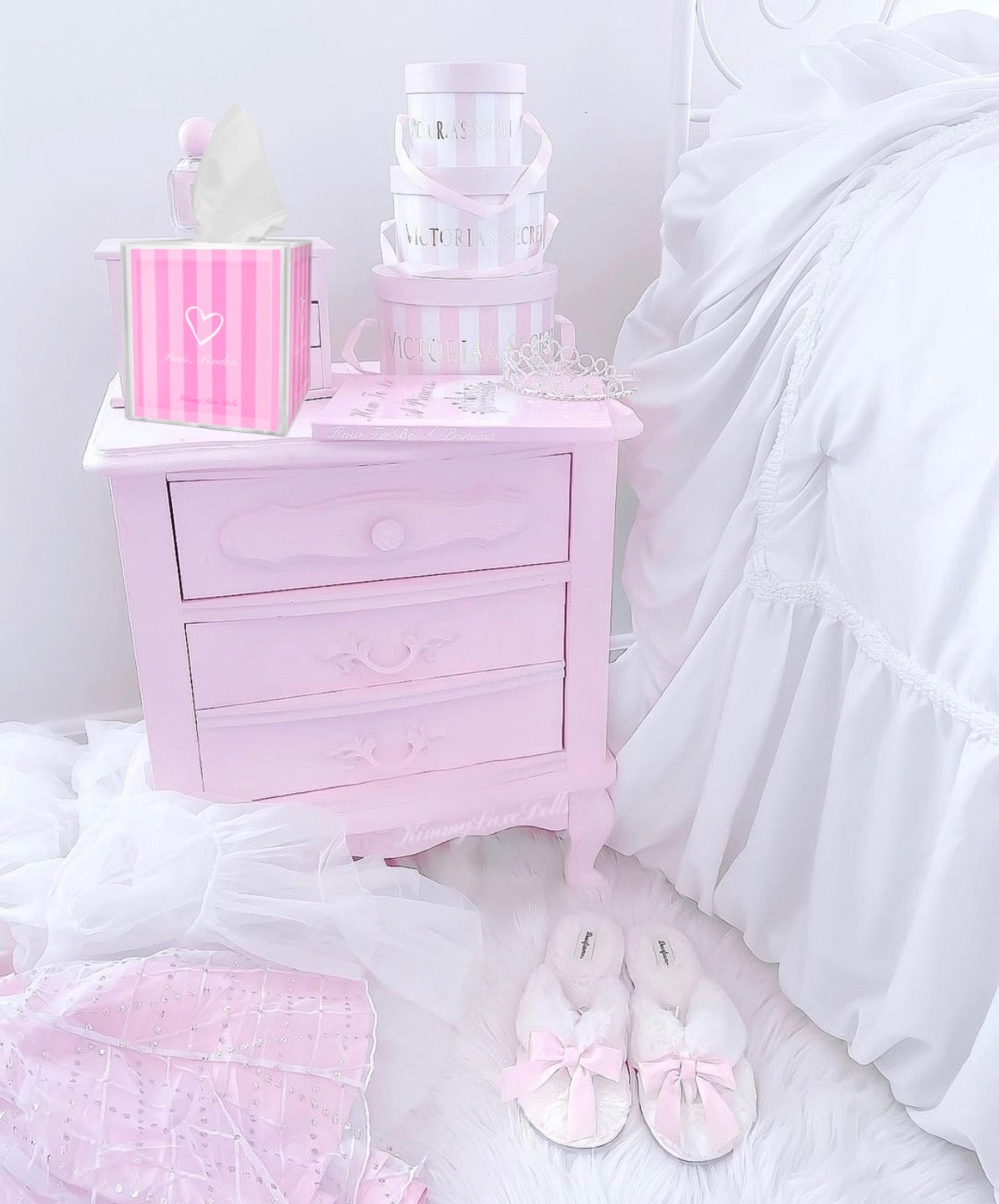 Pink Stripe Tissue Holder