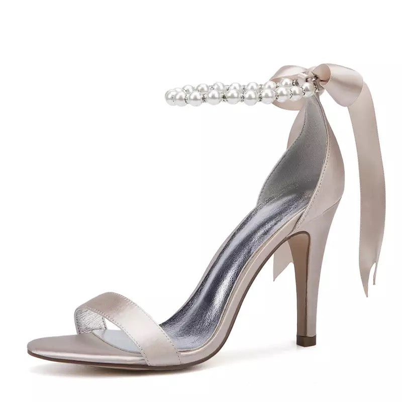 Darling Pearl Lace Heels (color options)