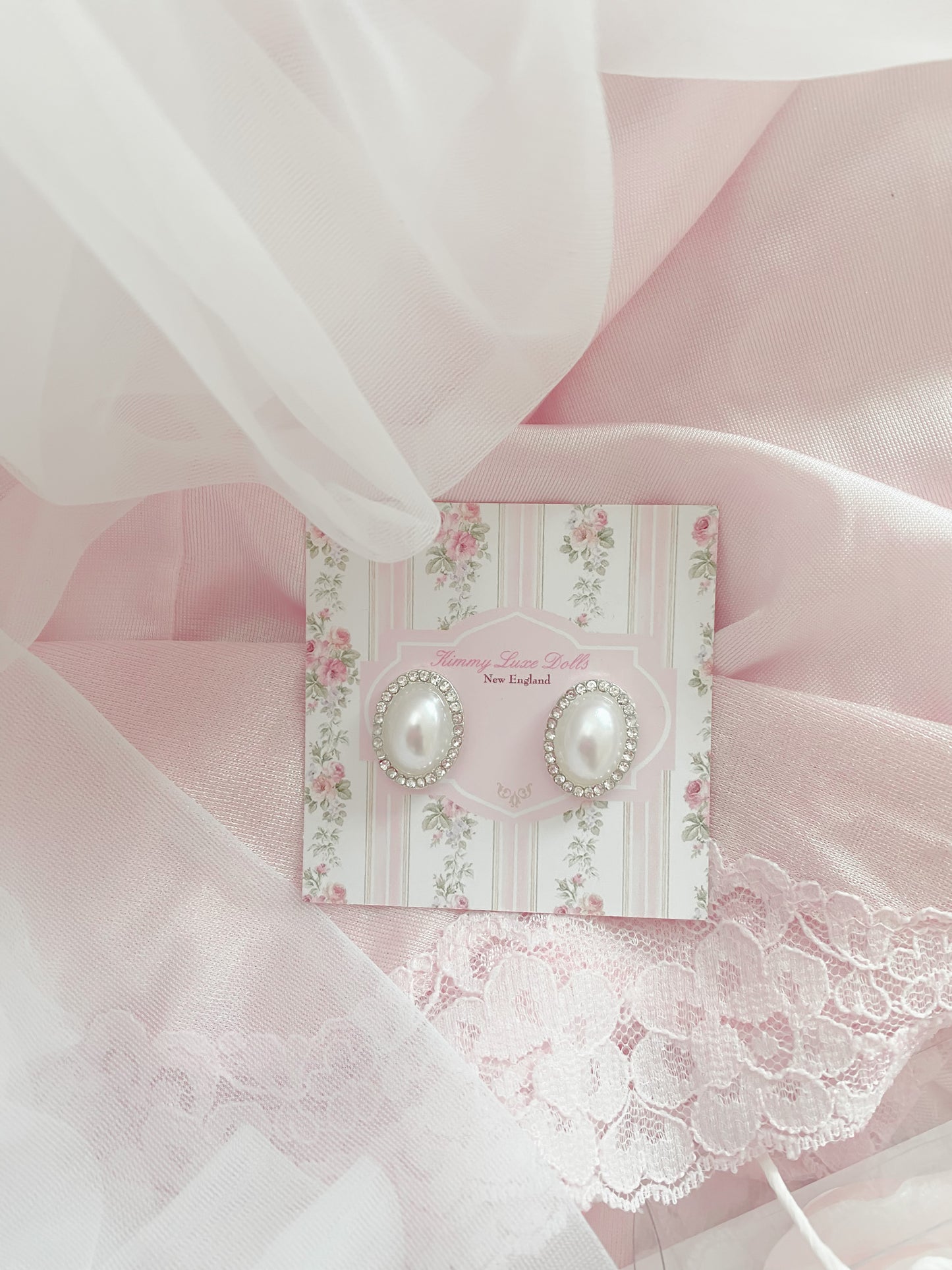 Audrey Pearl Earrings