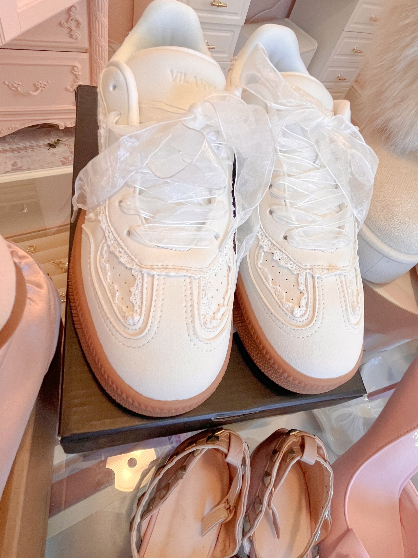 Girly girl shoe bundle sizes 8-8.5