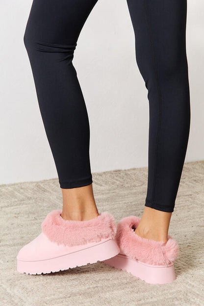 Fluffy Pink Comfortable Mini Boots