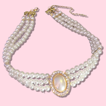 Vintage Luxury Pearl Necklace